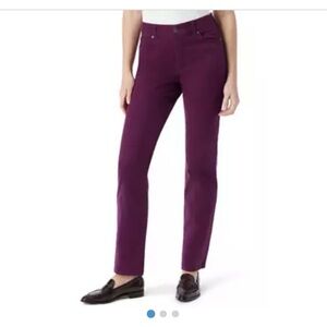 NWOT Gloria Vanderbilt Burgundy Pants